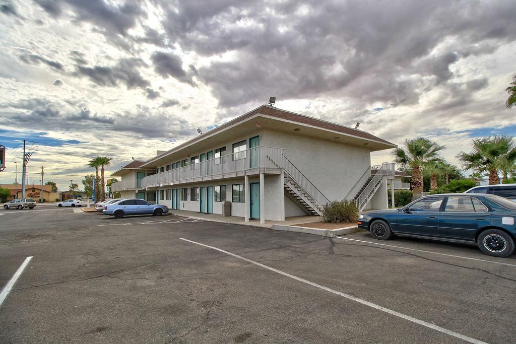 Budgetel Inn&Suites Yuma Exterior foto