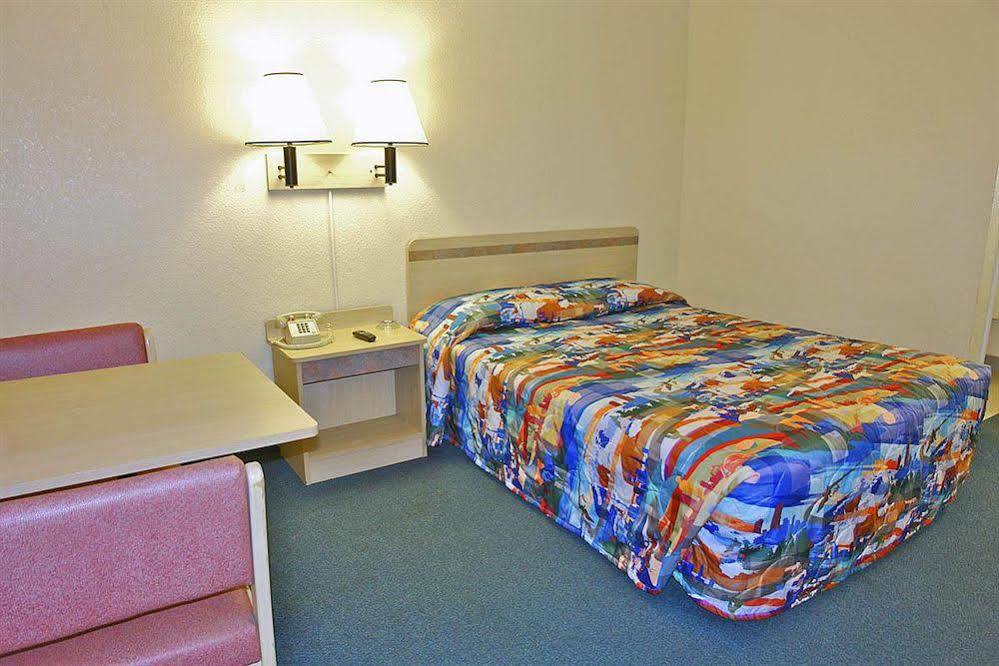 Budgetel Inn&Suites Yuma Exterior foto